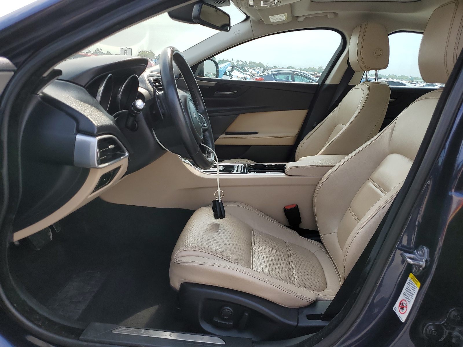 SAJAE4BV5HA947726 2017 Jaguar Xe Prestige