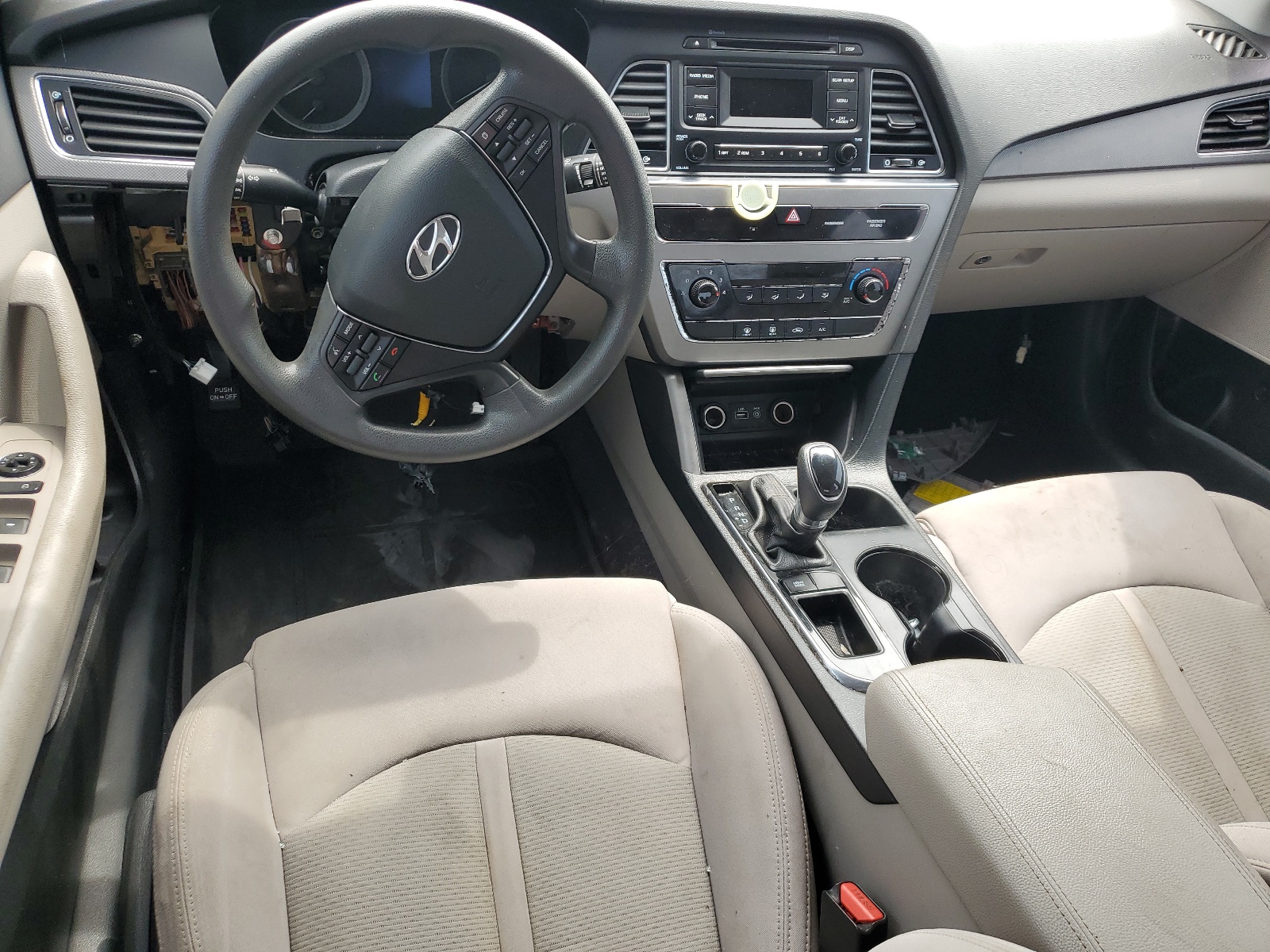 5NPE24AFXHH494697 2017 Hyundai Sonata Se