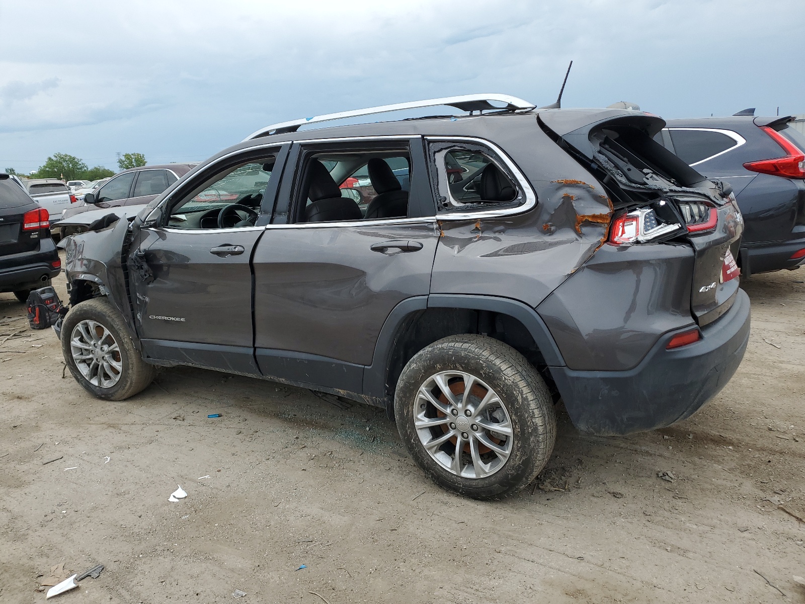 2019 Jeep Cherokee Latitude Plus vin: 1C4PJMLBXKD181507