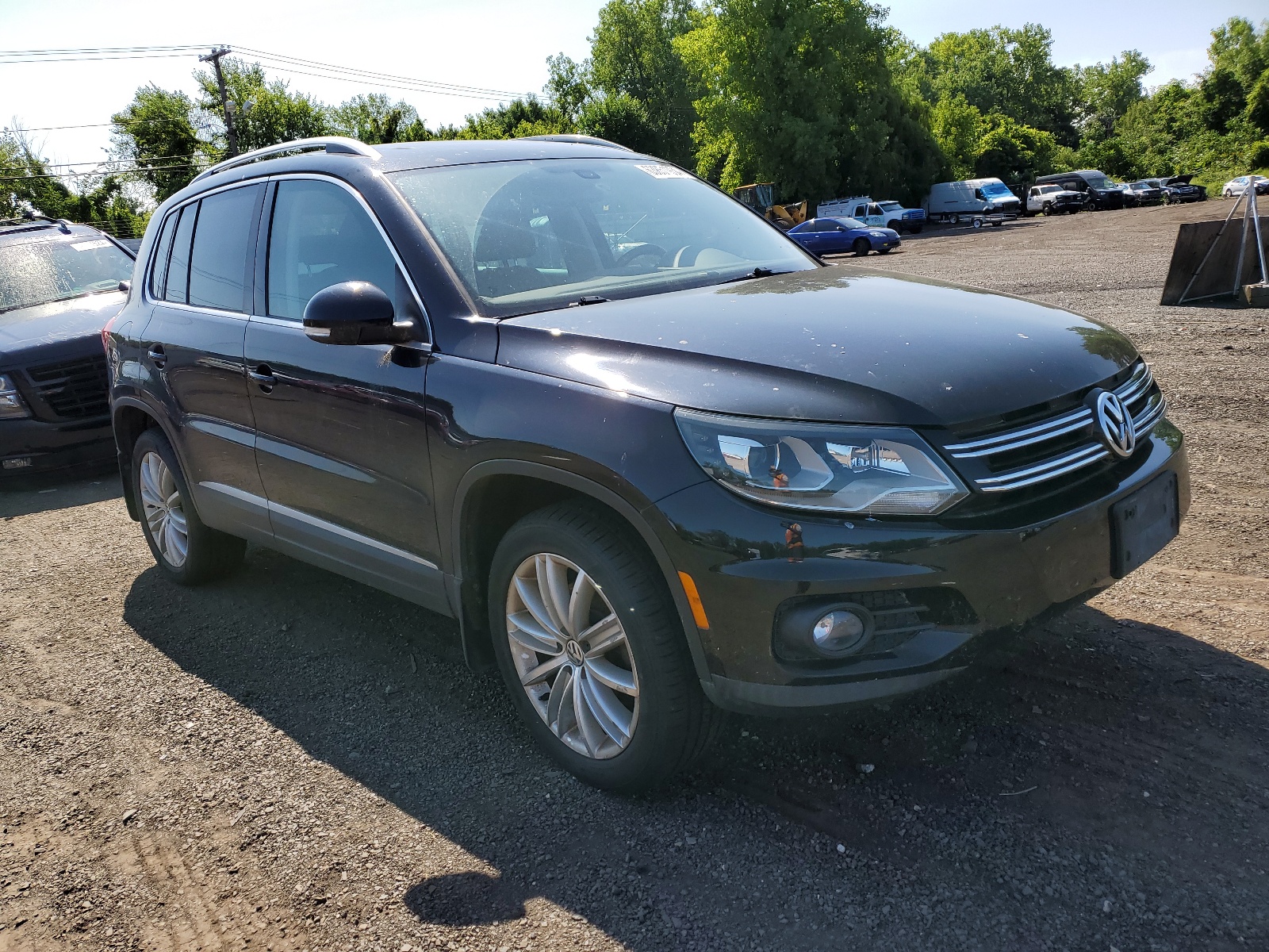 WVGBV7AXXGW584120 2016 Volkswagen Tiguan S