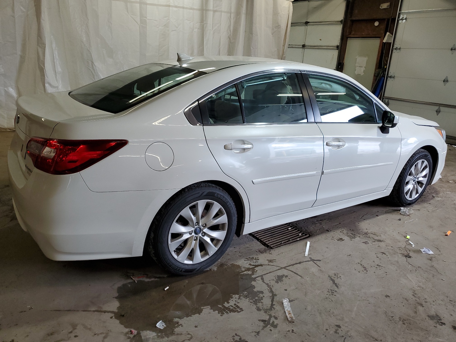 4S3BNAC66H3015161 2017 Subaru Legacy 2.5I Premium