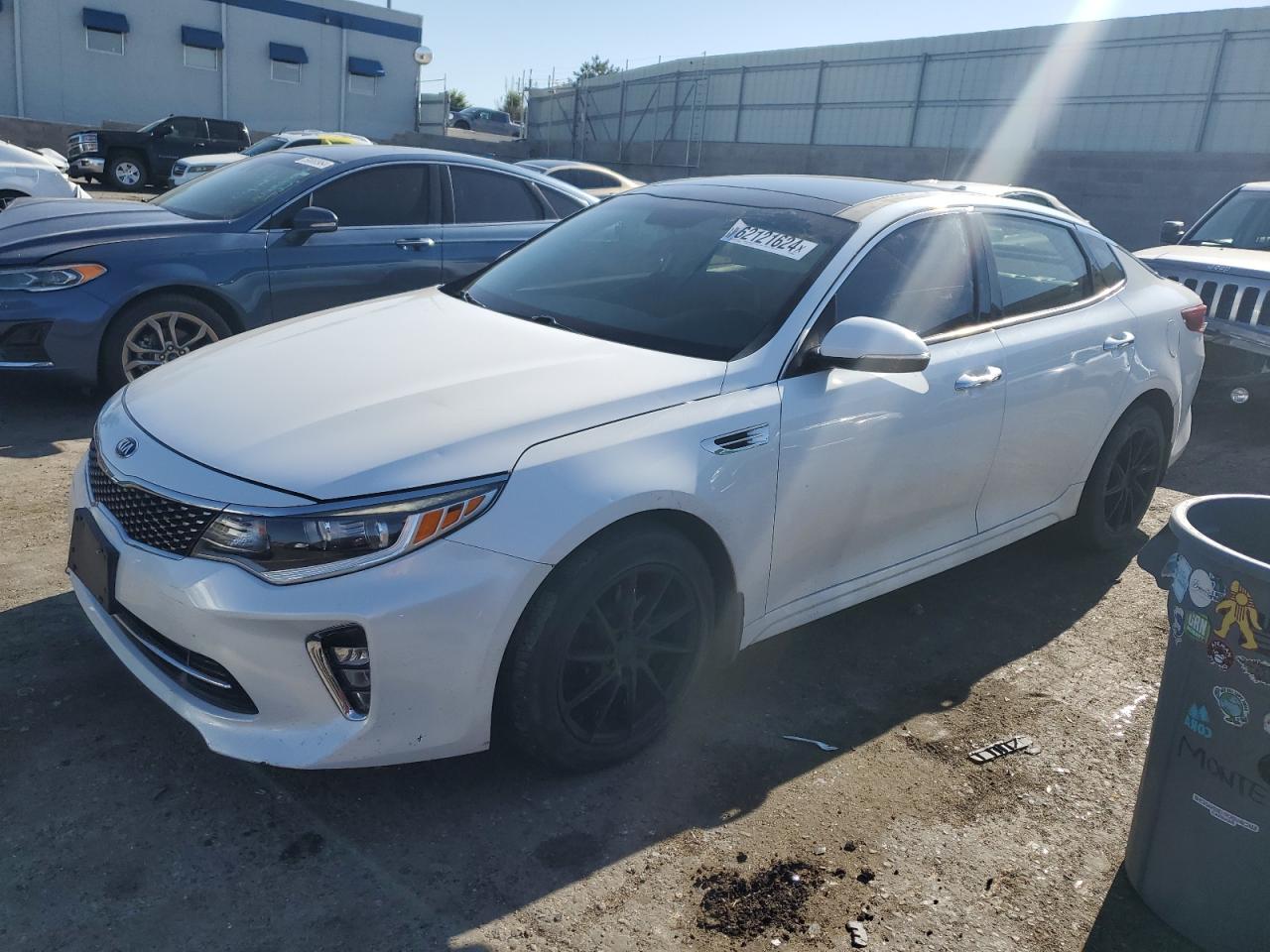 VIN 5XXGT4L34JG243992 2018 KIA OPTIMA no.1