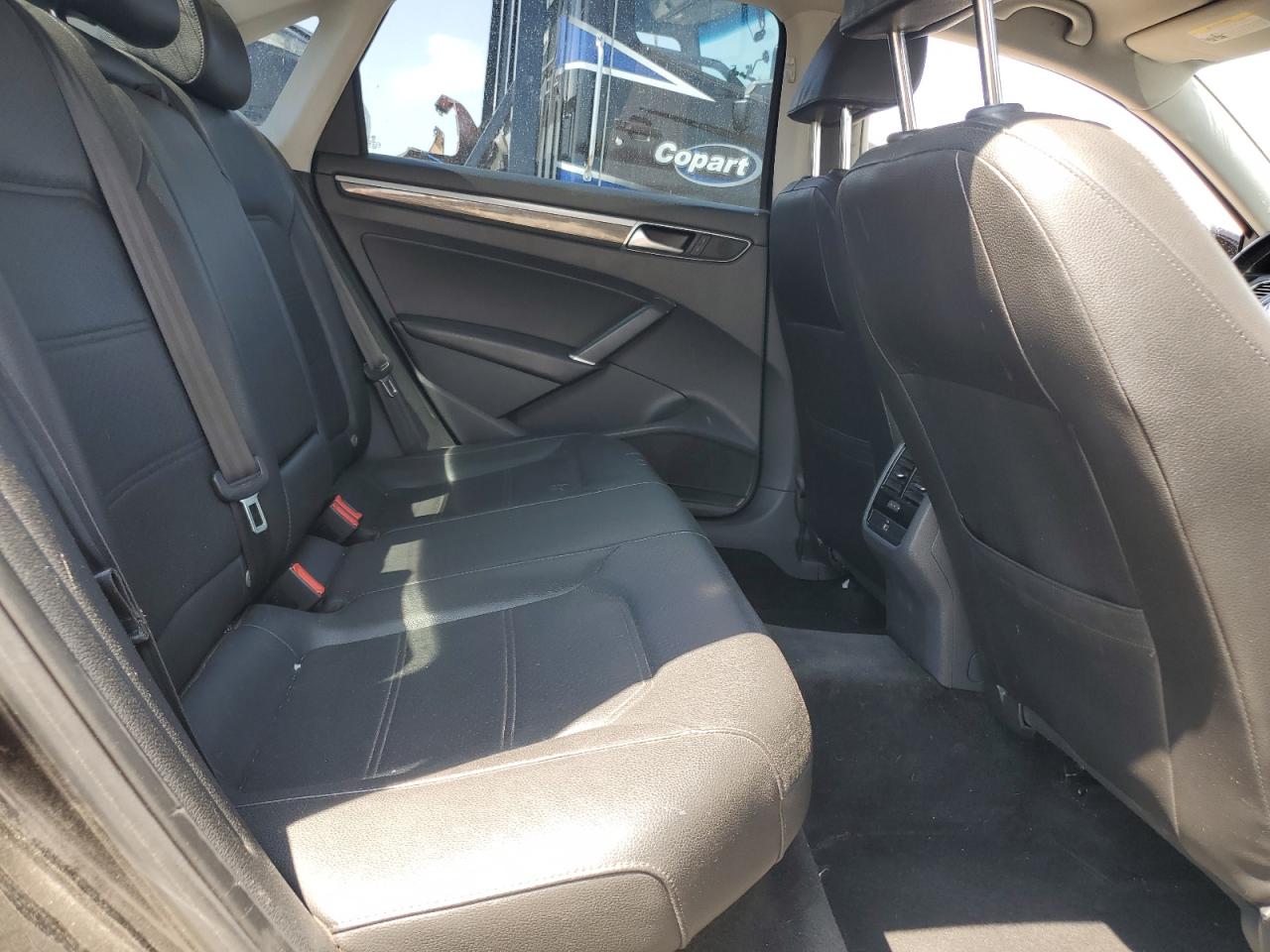 2017 Volkswagen Passat Se VIN: 1VWBT7A33HC009929 Lot: 64947794