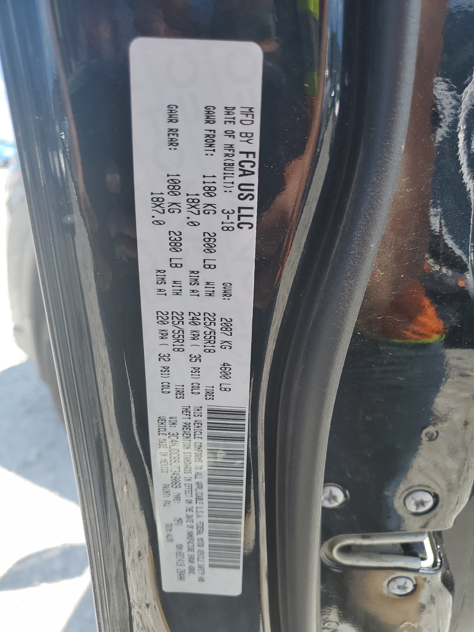 3C4NJDCB9JT349069 2018 Jeep Compass Limited