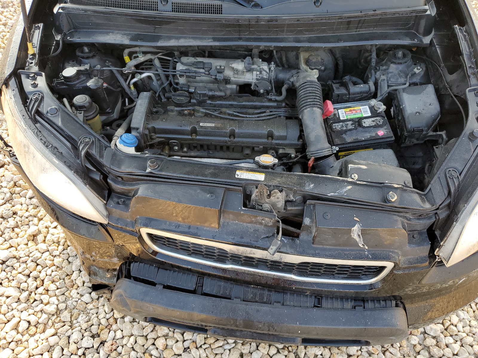 KNDJT2A25B7203015 2011 Kia Soul +