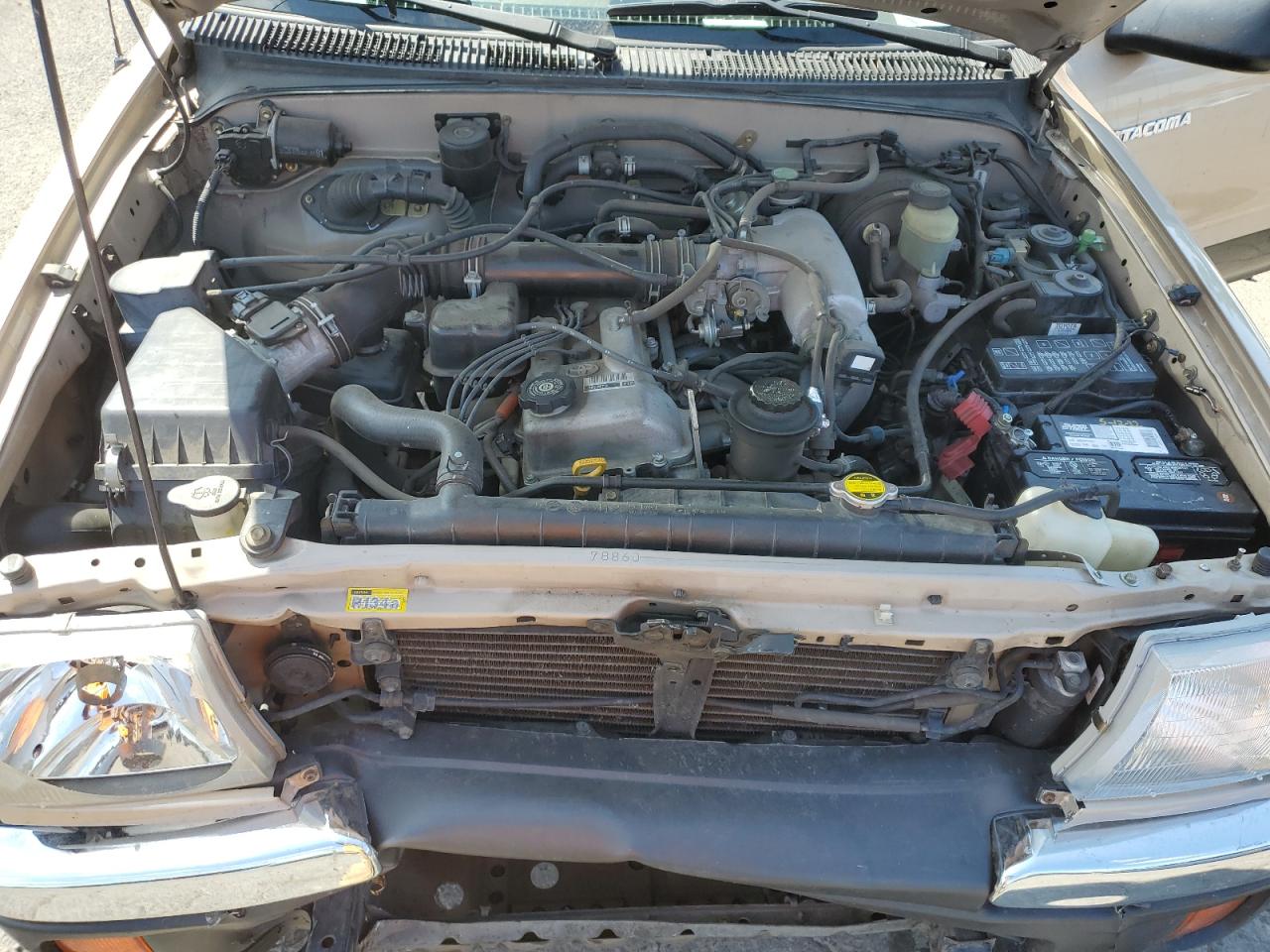 2000 Toyota Tacoma Xtracab VIN: 5TEWM72N8YZ713787 Lot: 64192784