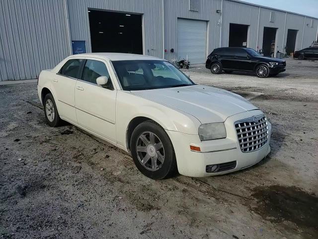 2005 Chrysler 300 Touring VIN: 2C3JA53G65H612041 Lot: 64049874