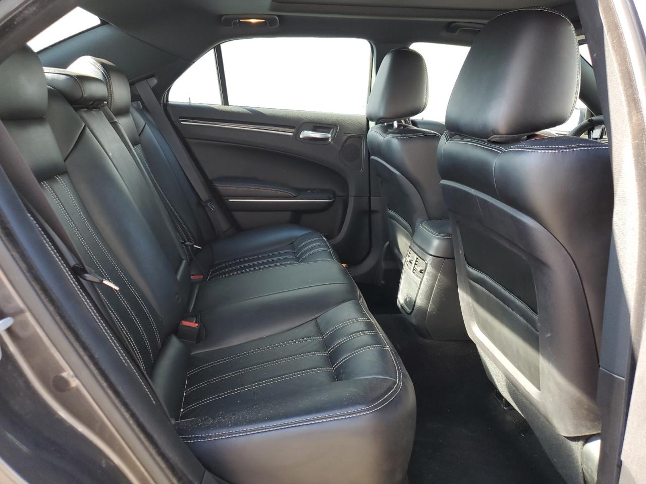 2022 Chrysler 300 S VIN: 2C3CCABG5NH218043 Lot: 63359814