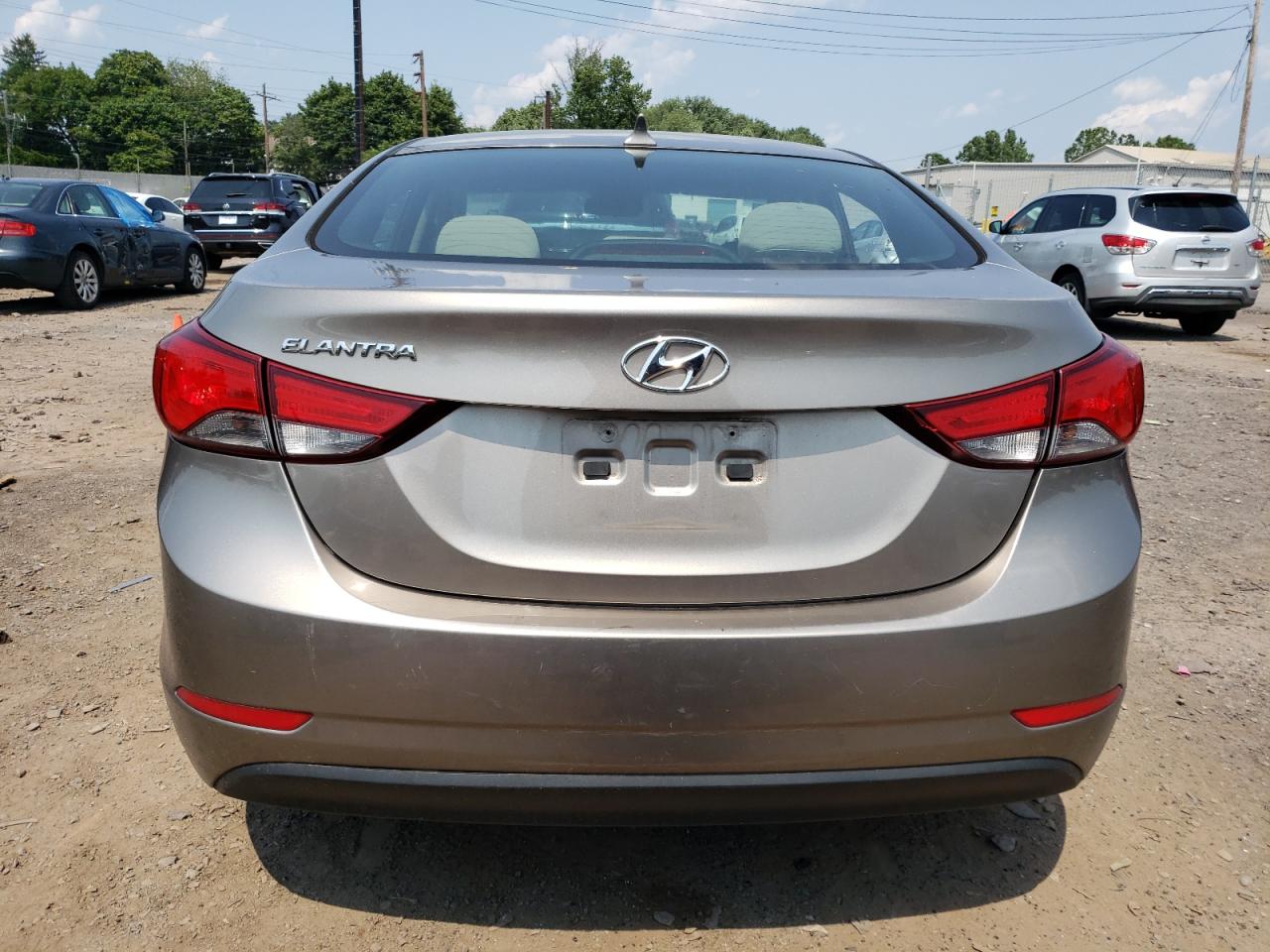 2014 Hyundai Elantra Se VIN: 5NPDH4AE7EH502946 Lot: 62928224