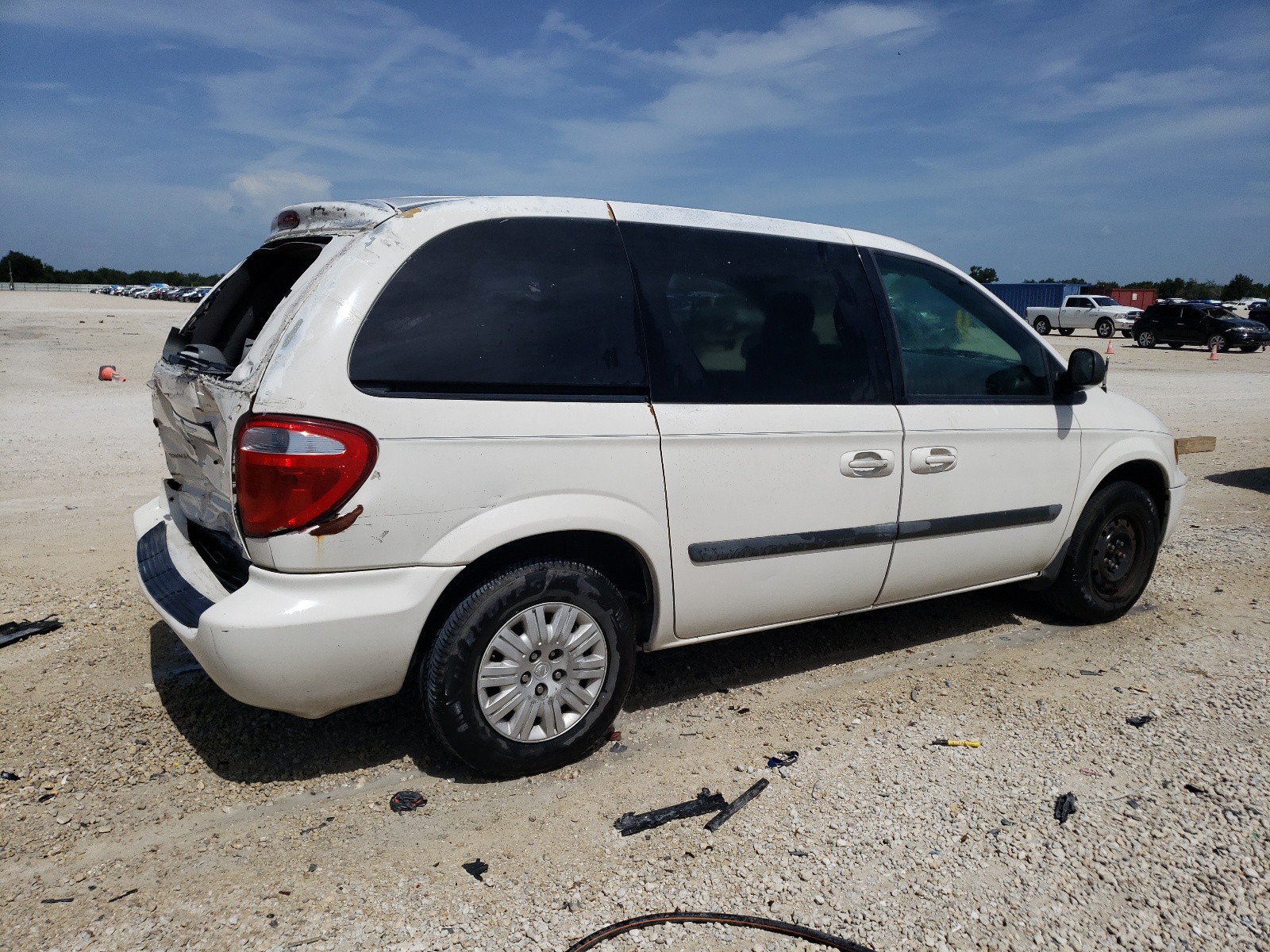 1C4GP45R05B178463 2005 Chrysler Town & Country