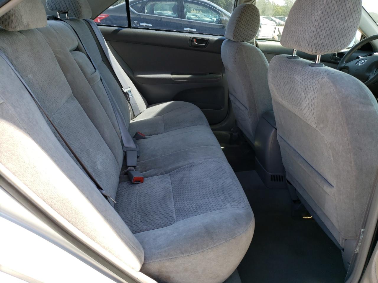 2003 Toyota Camry Le VIN: 4T1BF30K43U556234 Lot: 63875644