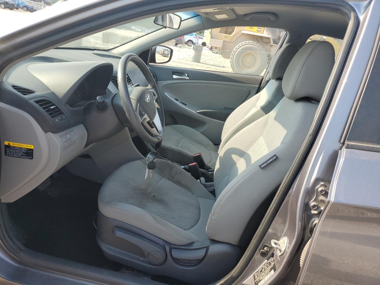 2013 Hyundai Accent - Image 7