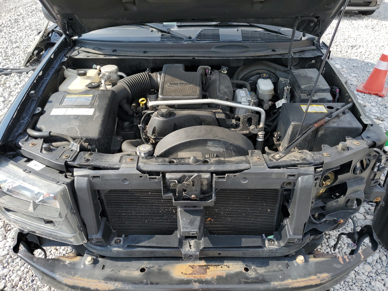 1GNDT13S842163346 2004 Chevrolet Trailblazer Ls