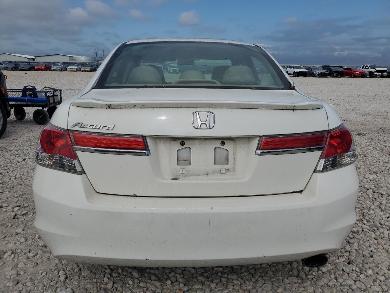 1HGCP2F49CA167407 2012 Honda Accord Lxp