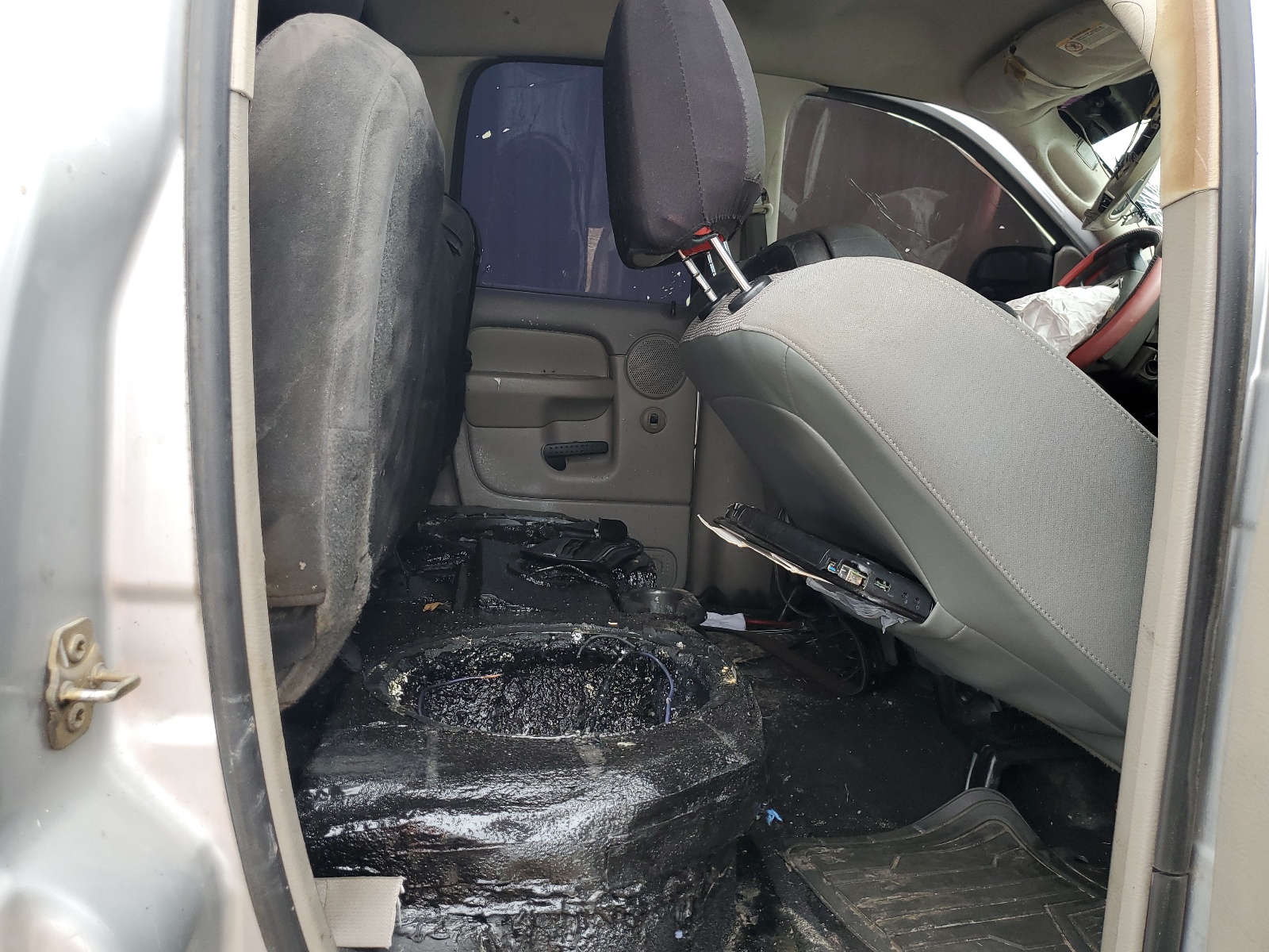 1D7HU18D15J617323 2005 Dodge Ram 1500 St