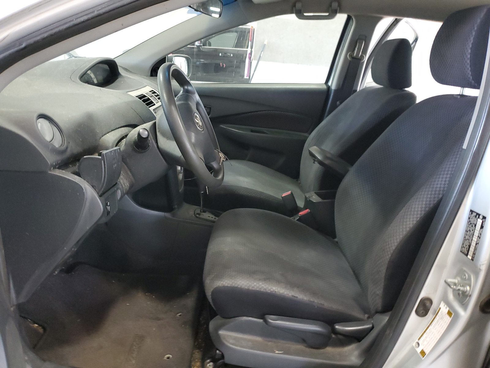 JTDBT923771076699 2007 Toyota Yaris