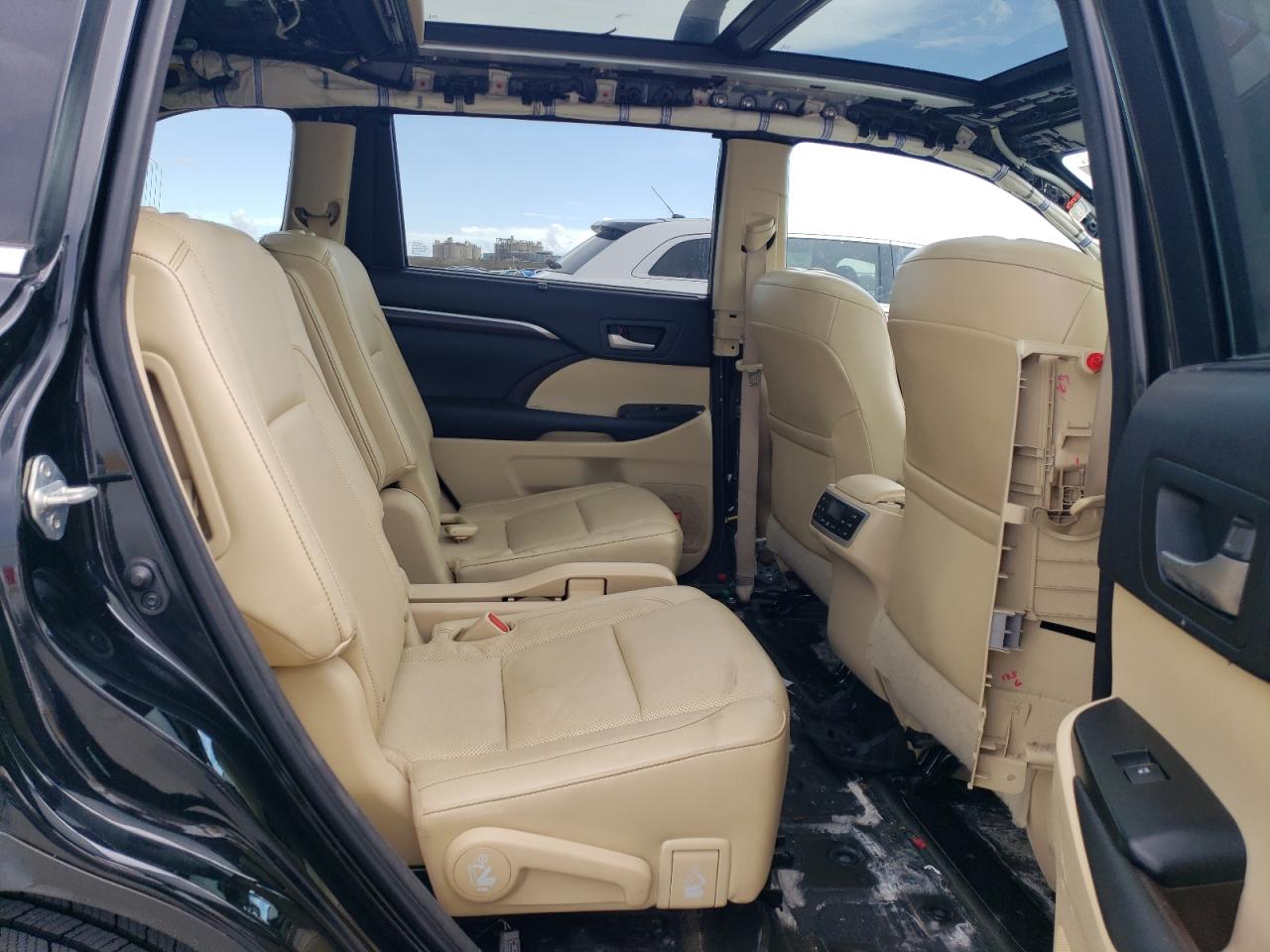 2015 Toyota Highlander Limited VIN: 5TDYKRFH7FS050012 Lot: 63797524