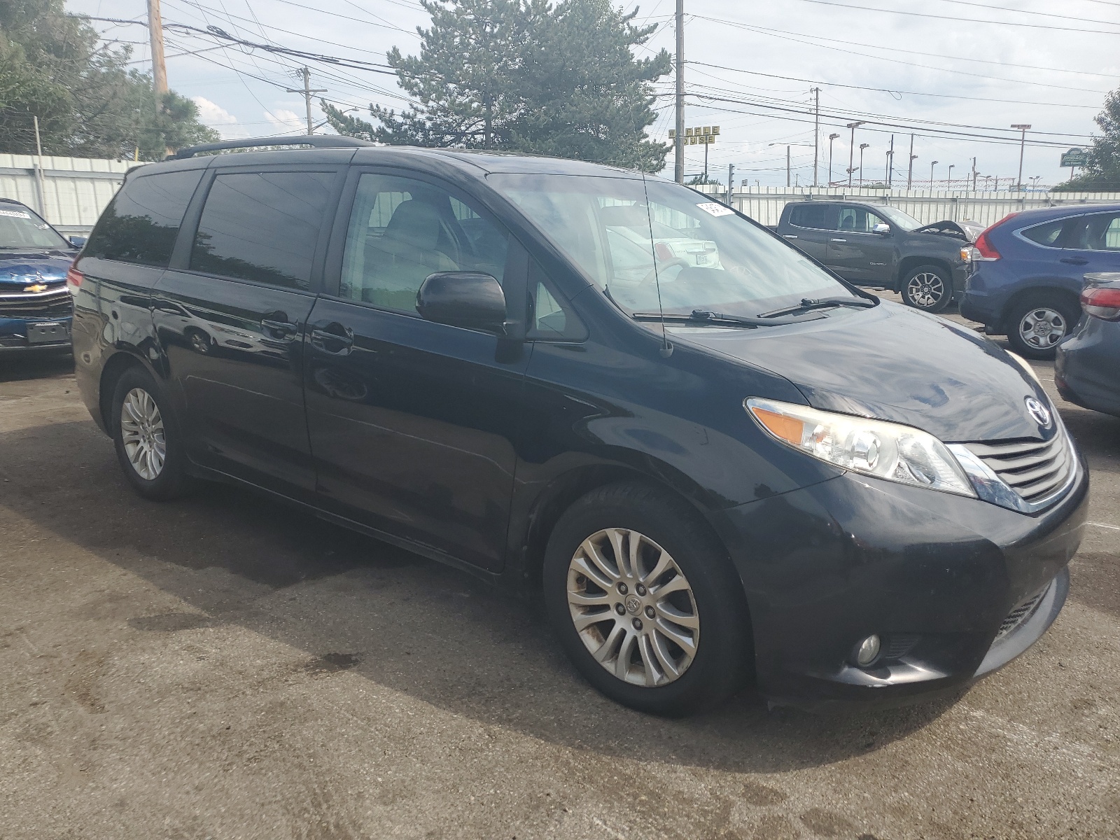 2014 Toyota Sienna Xle vin: 5TDYK3DC0ES468625