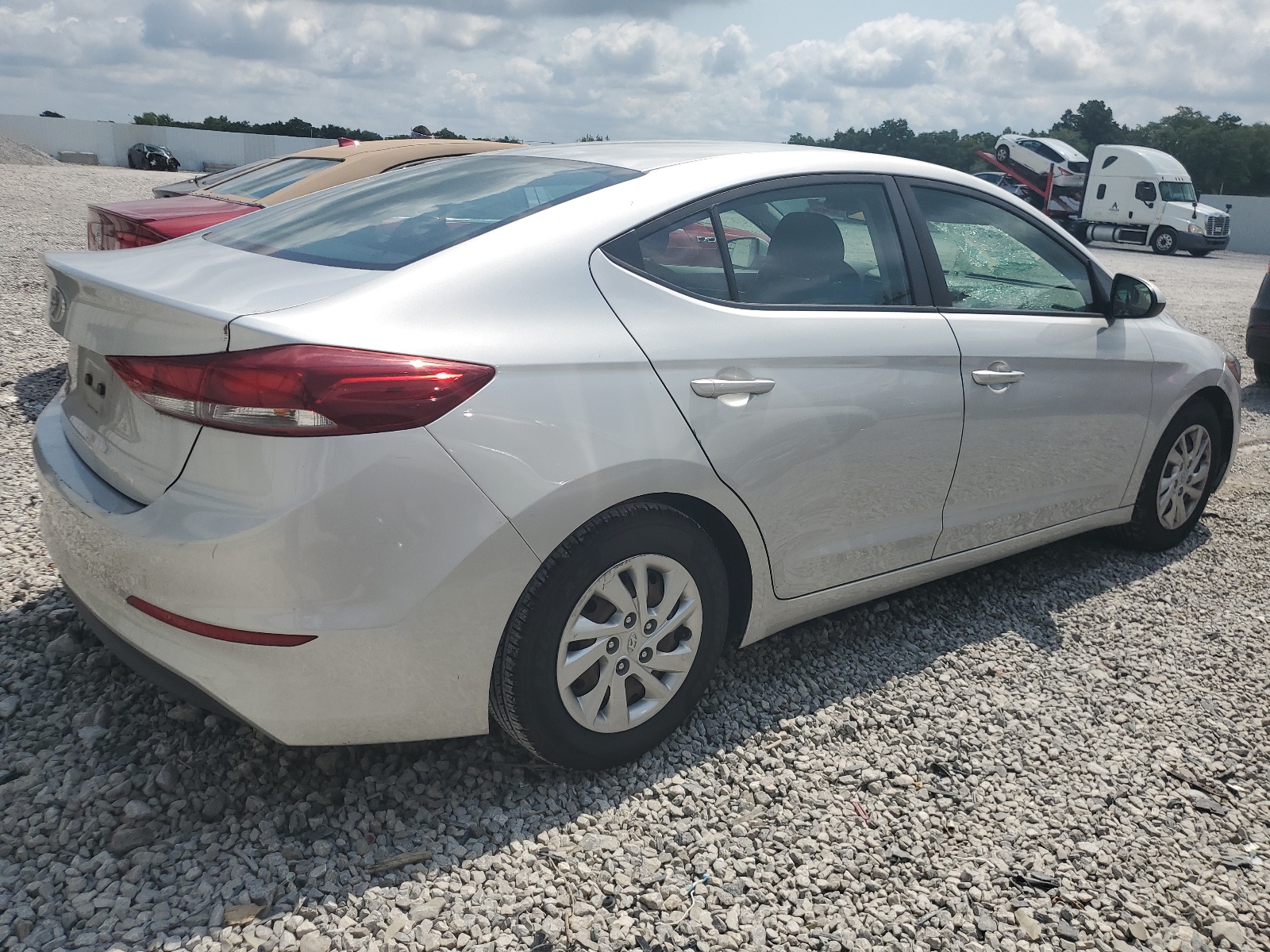 2018 Hyundai Elantra Se vin: 5NPD74LF4JH294799