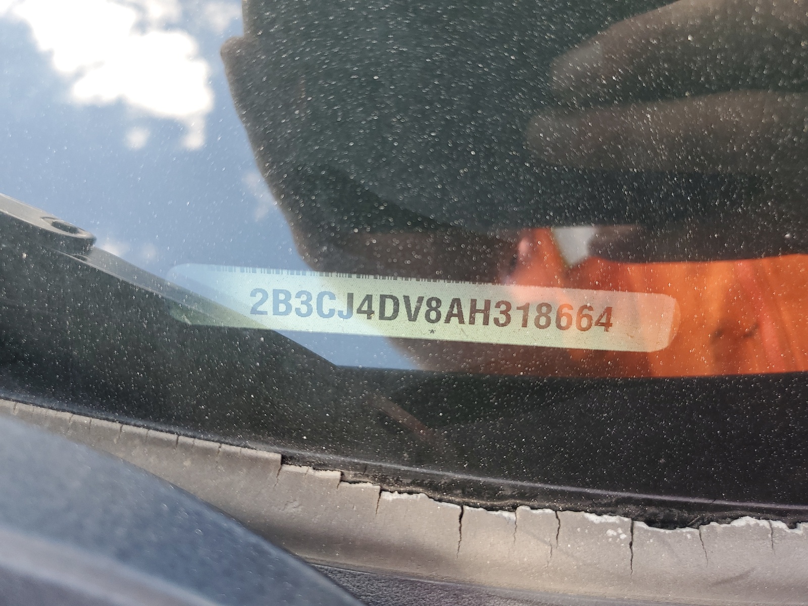 2B3CJ4DV8AH318664 2010 Dodge Challenger Se