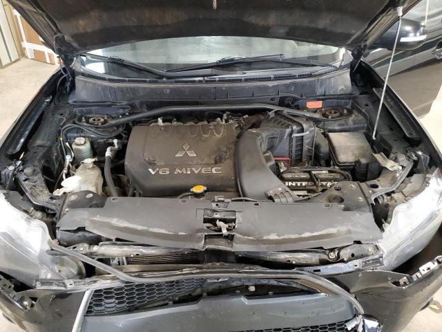 2011 MITSUBISHI OUTLANDER SE
