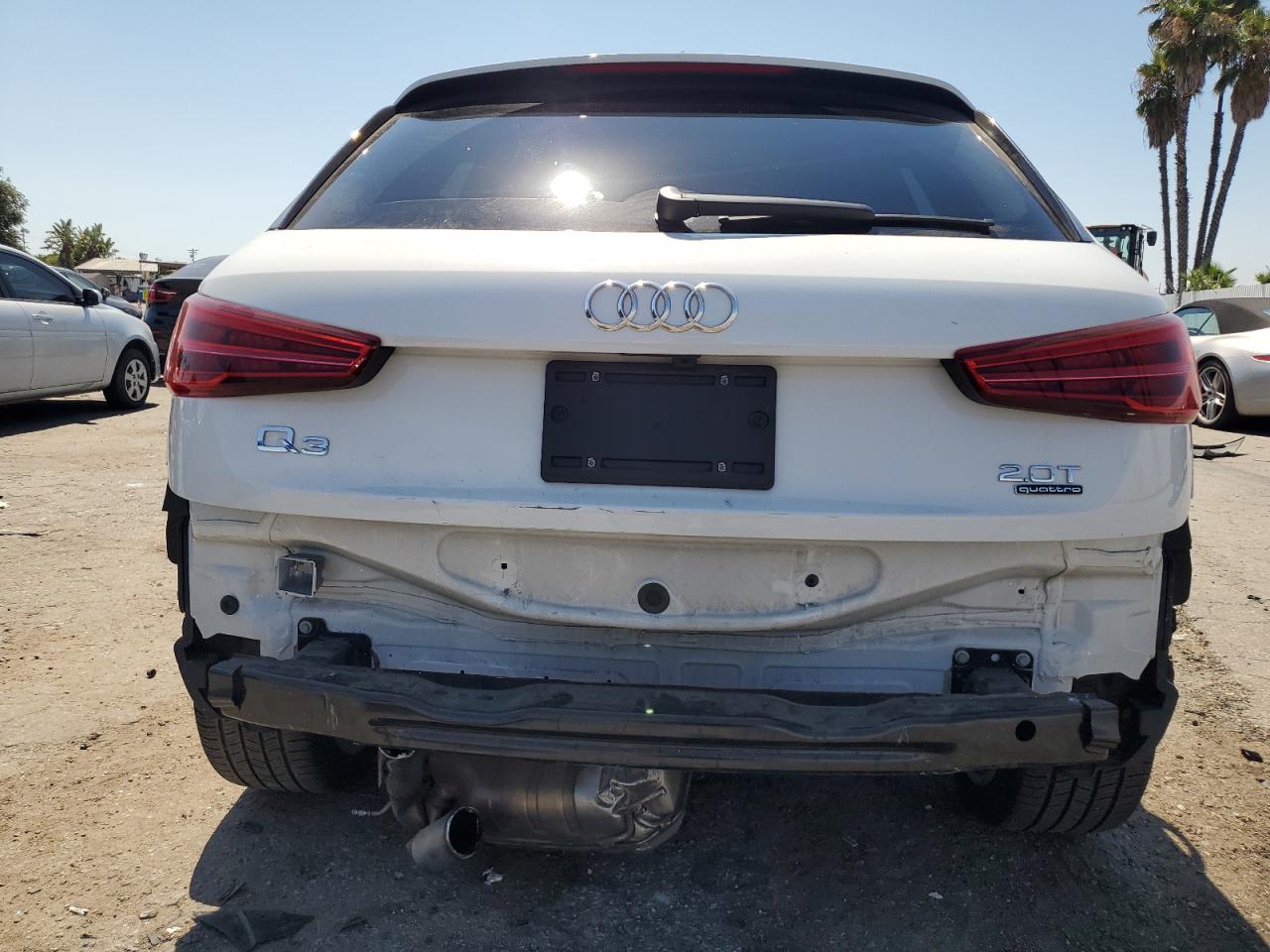 WA1JCCFSXJR016512 2018 Audi Q3 Premium Plus