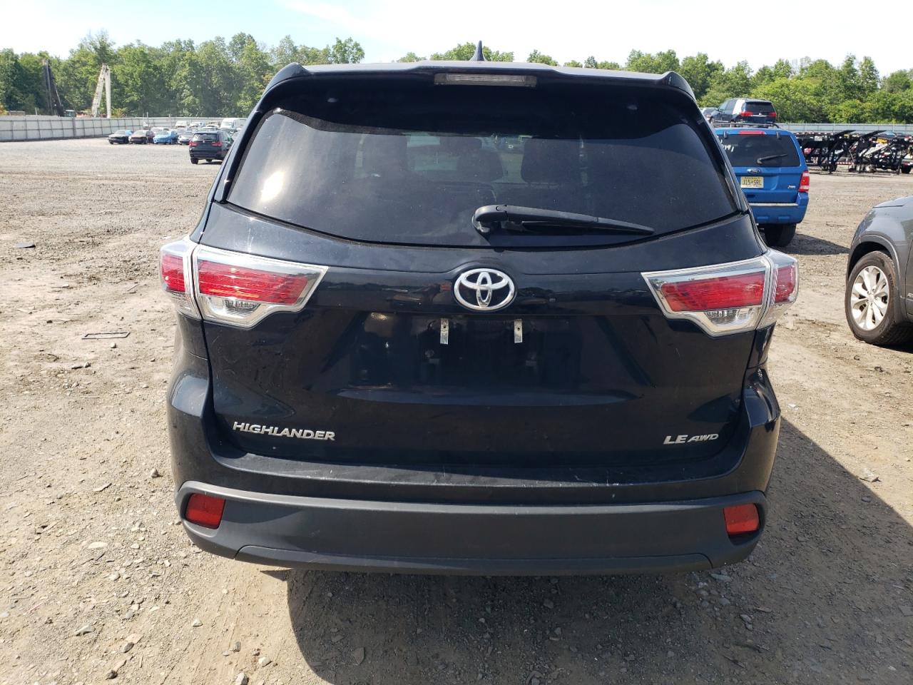 2015 Toyota Highlander Le VIN: 5TDBKRFH5FS169926 Lot: 61549594