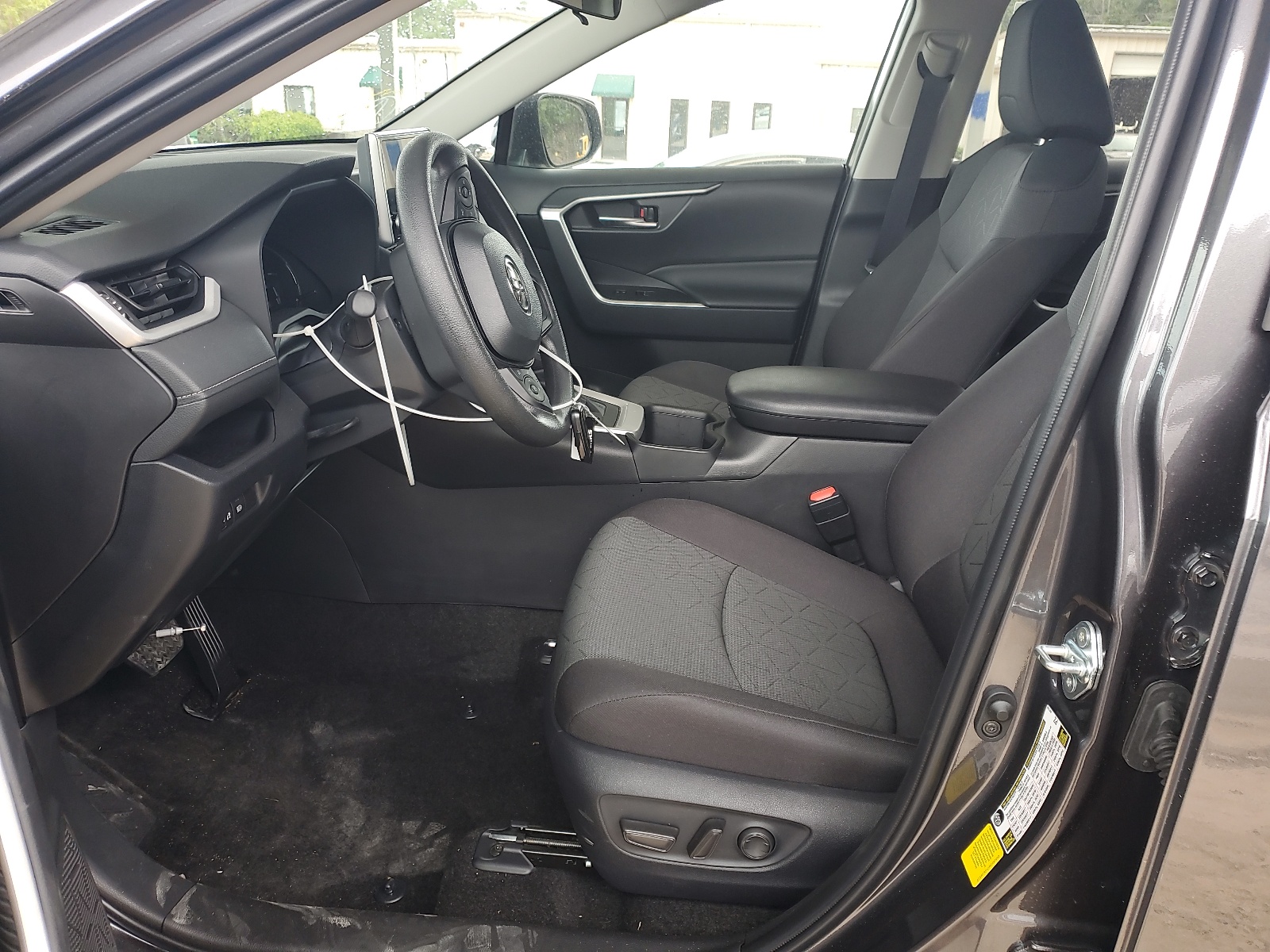 2T3W1RFV0RC282293 2024 Toyota Rav4 Xle