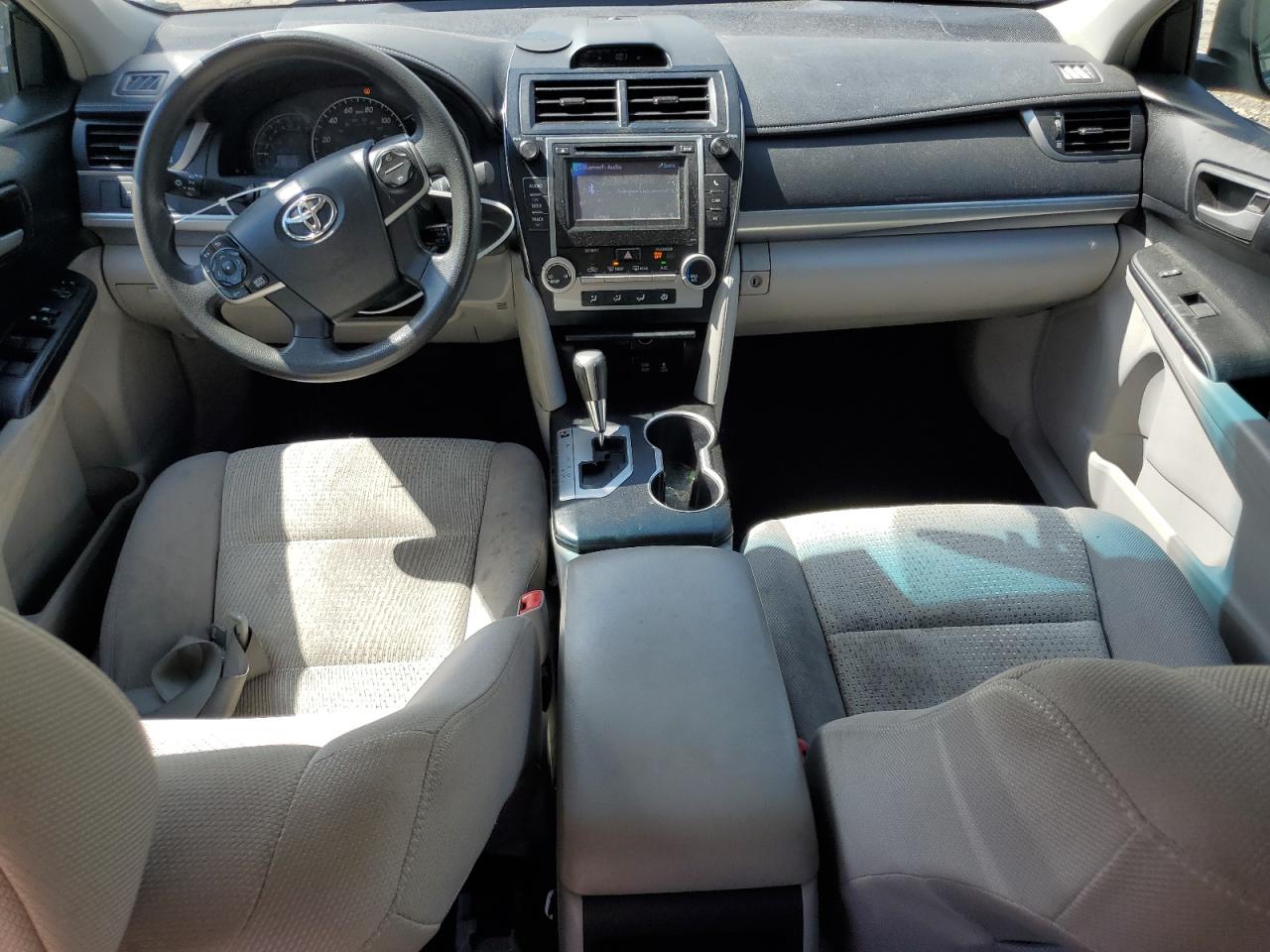 2014 Toyota Camry - Image 8
