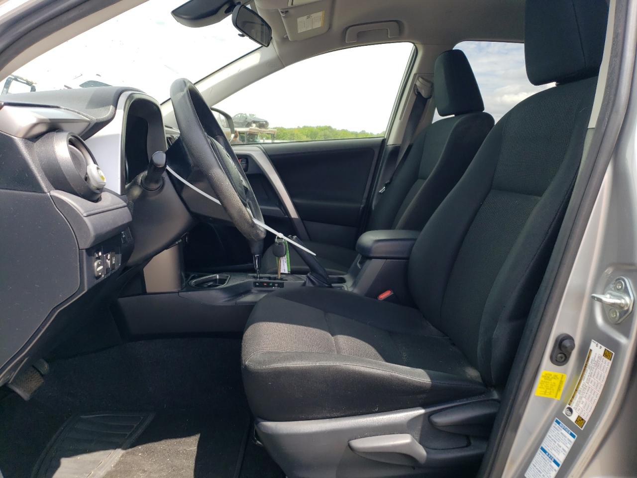 2018 Toyota Rav4 Le VIN: JTMBFREV1JJ192282 Lot: 63997754