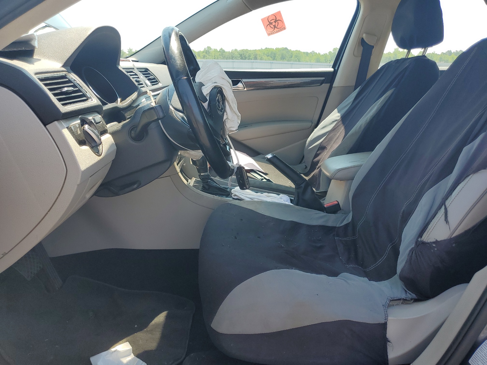 1VWBT7A39HC022345 2017 Volkswagen Passat Se