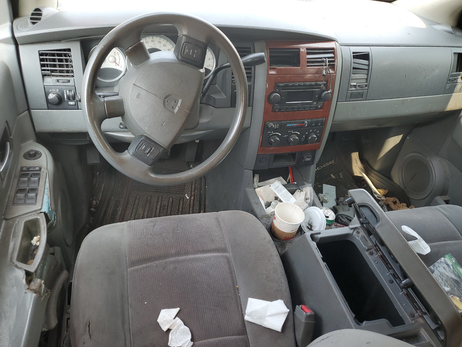 1D4HB48D45F556136 2005 Dodge Durango Slt