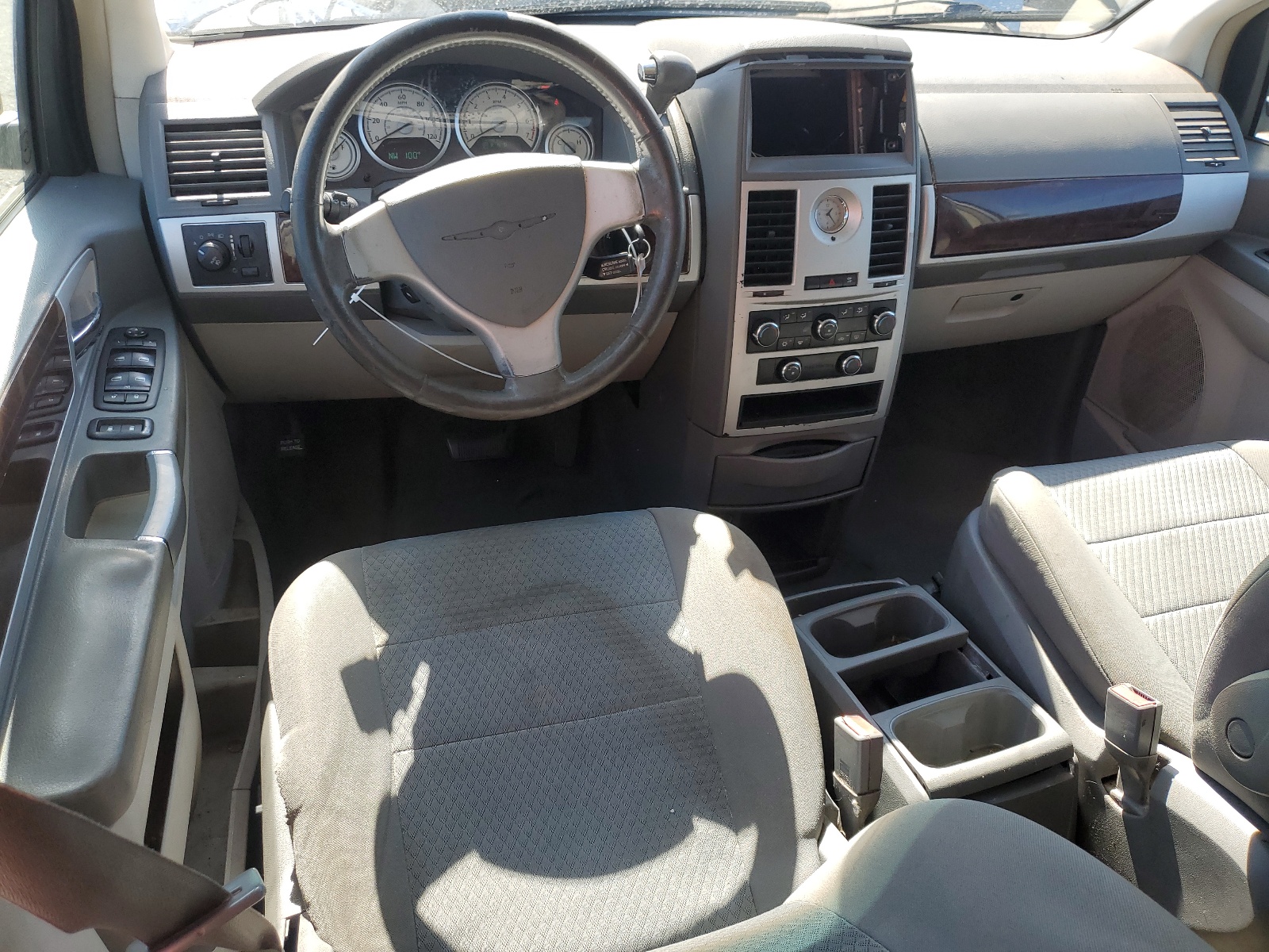 2A4RR5D16AR270493 2010 Chrysler Town & Country Touring