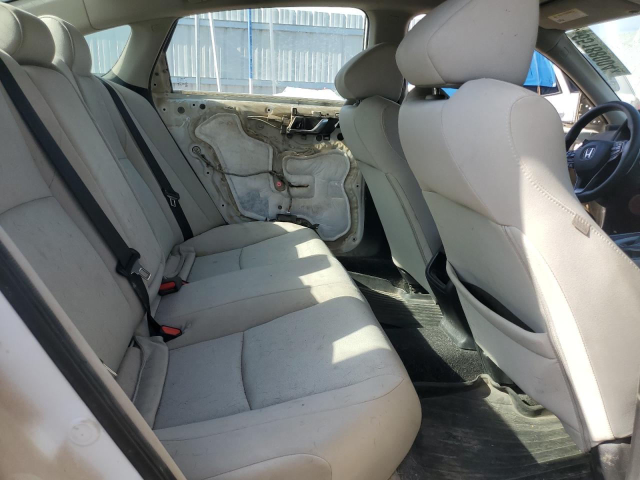 1HGCV1F10JA208218 2018 Honda Accord Lx