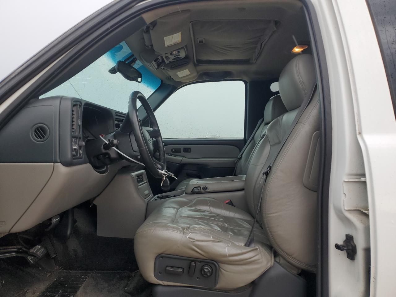 2002 Chevrolet Tahoe C1500 VIN: 1GNEC13ZX2R222550 Lot: 63732864