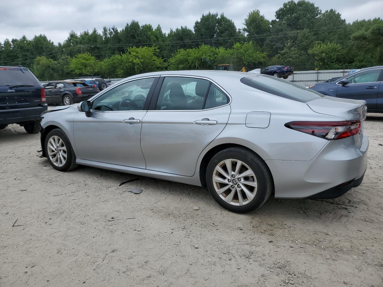 4T1R11AK7PU799493 2023 TOYOTA CAMRY - Image 2