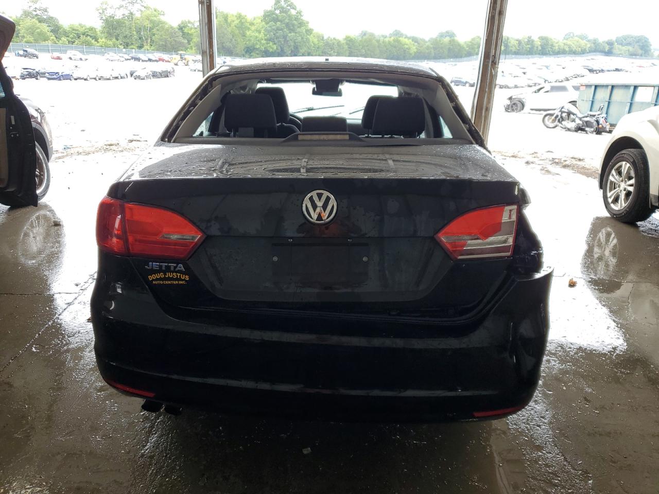 3VW2K7AJ1EM380082 2014 Volkswagen Jetta Base