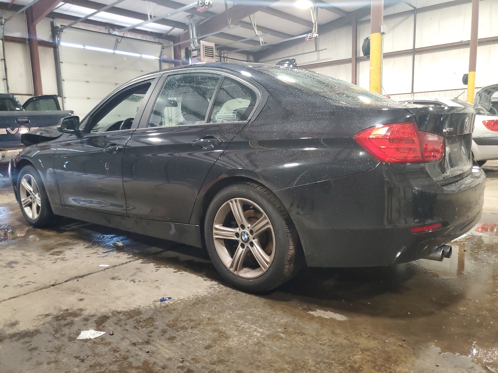 2014 BMW 328 Xi Sulev vin: WBA3B5G55ENS08582