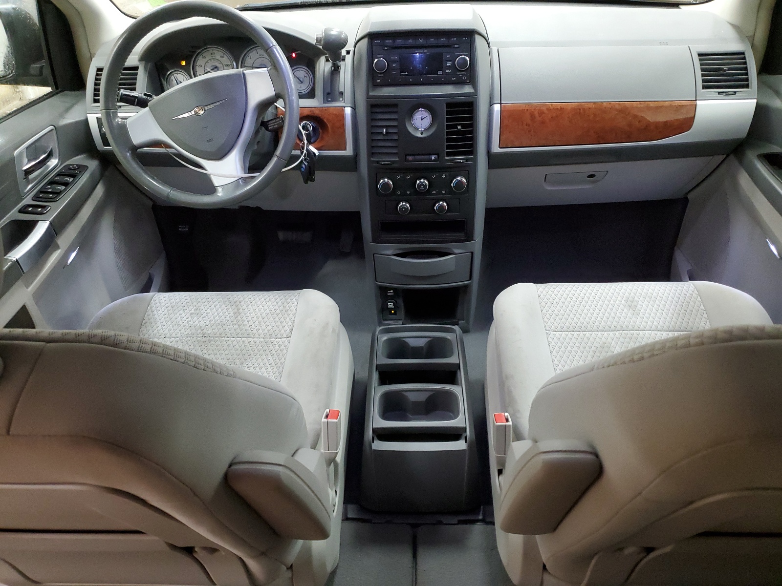 2A8HR54P78R805811 2008 Chrysler Town & Country Touring