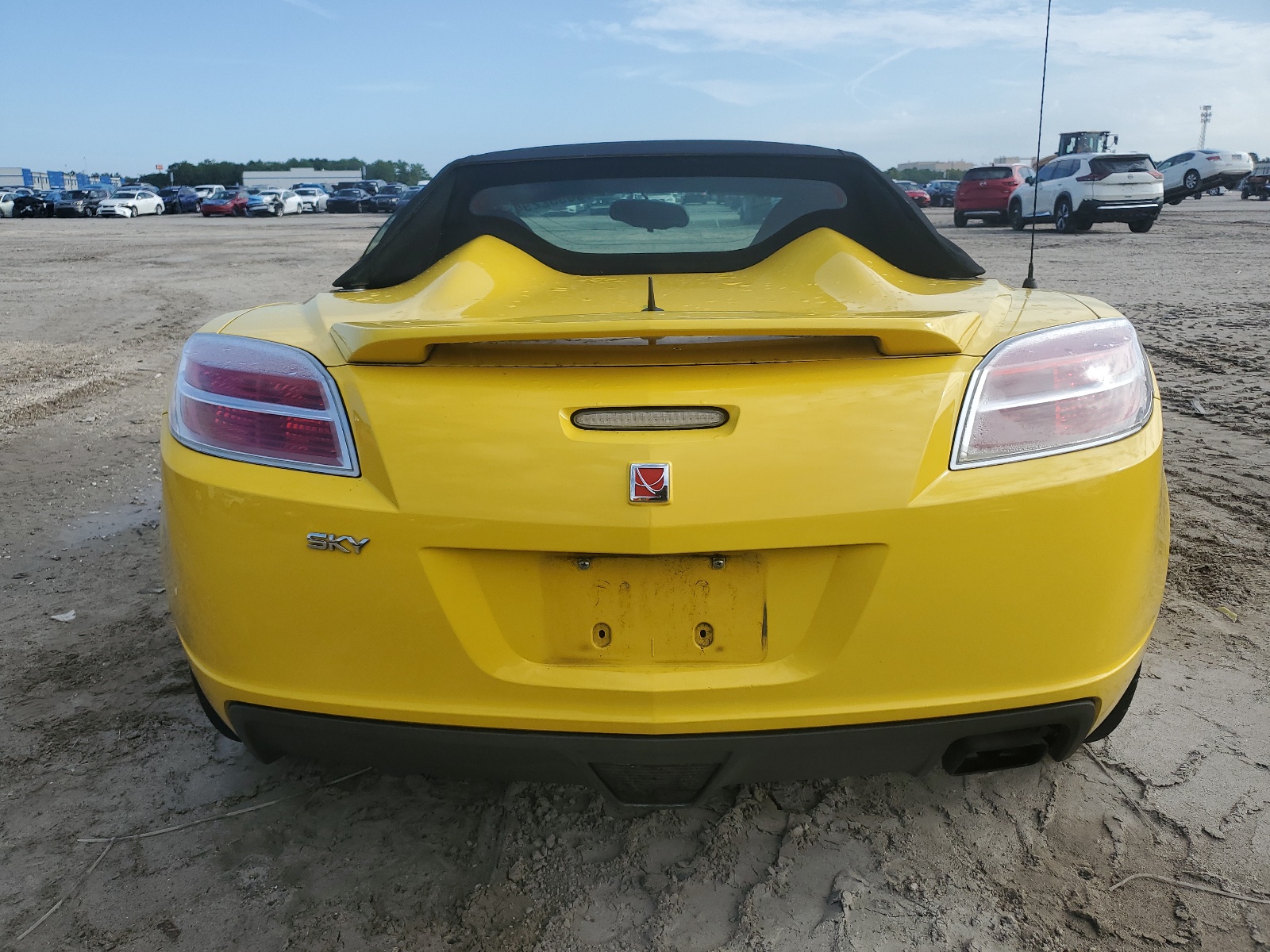 1G8MC35B08Y132977 2008 Saturn Sky