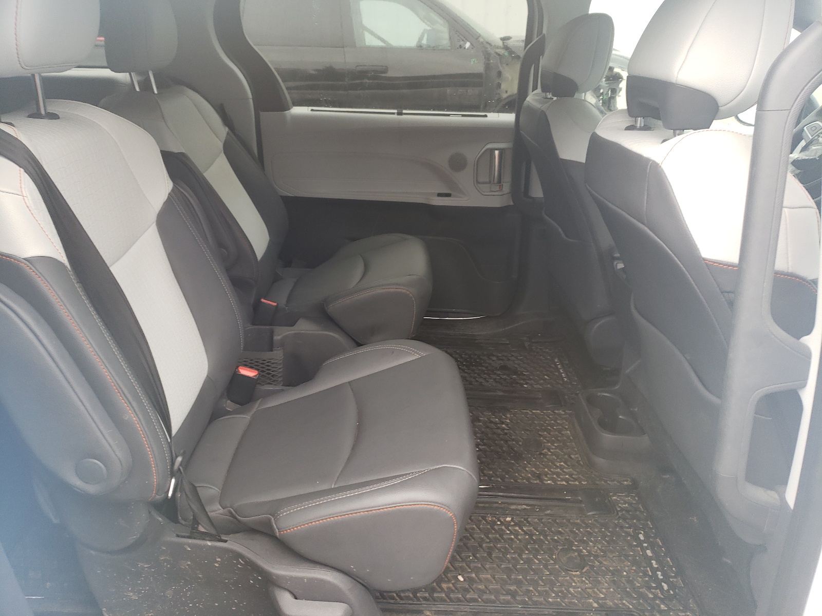 5TDGRKEC2MS058553 2021 Toyota Sienna Le