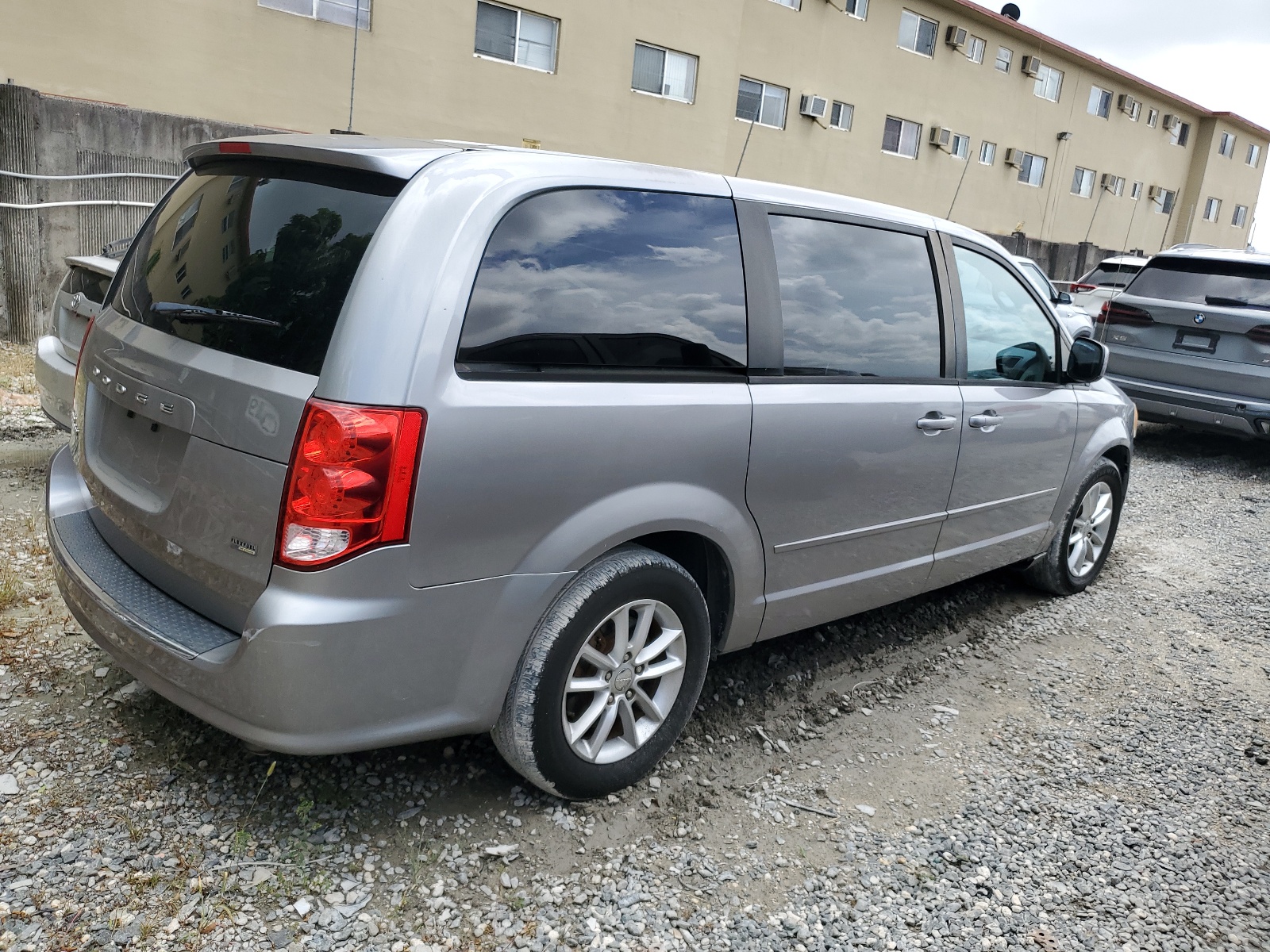 2013 Dodge Grand Caravan Sxt vin: 2C4RDGCG0DR750135