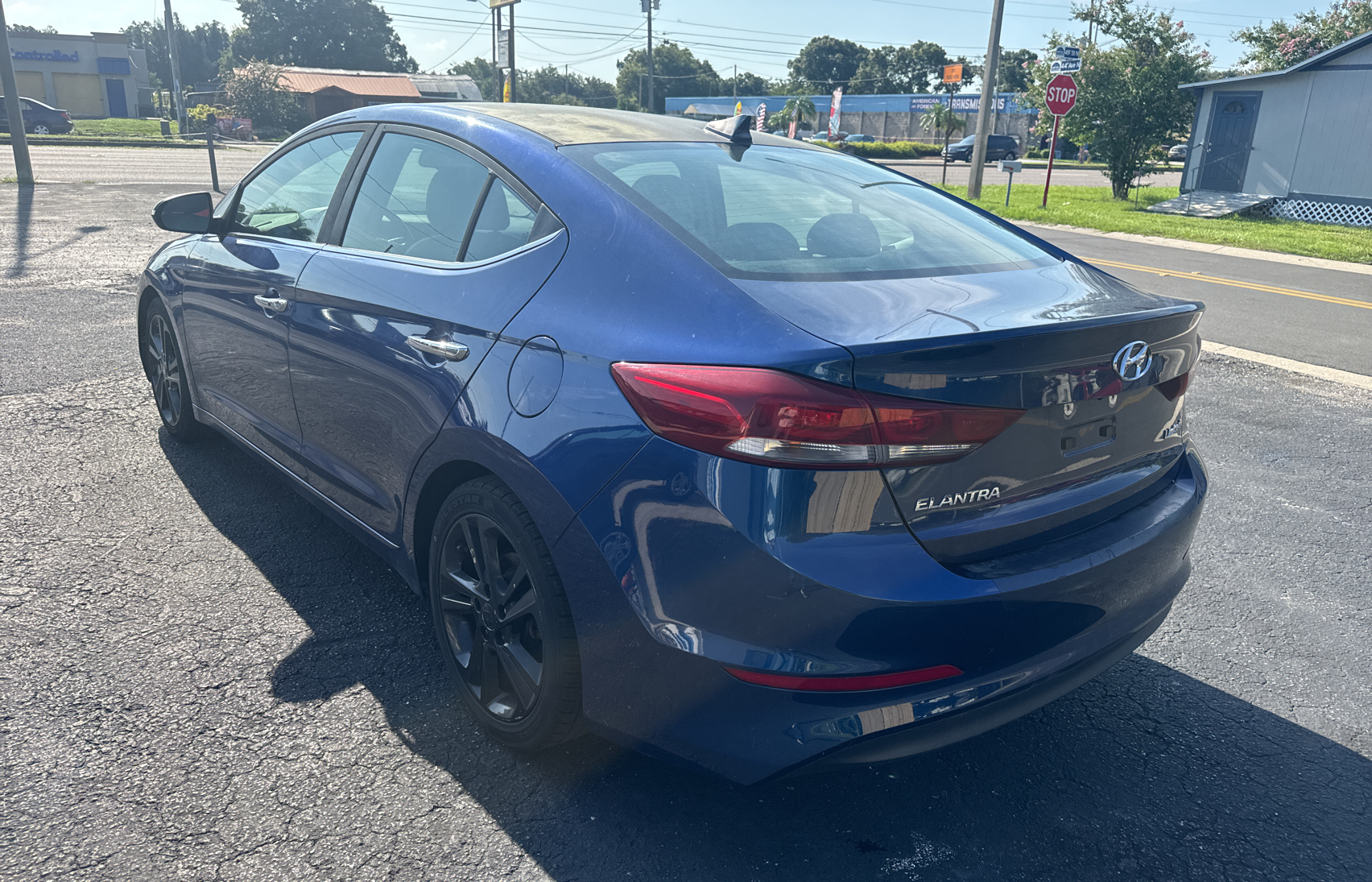 2017 Hyundai Elantra Se vin: 5NPD84LF8HH085458