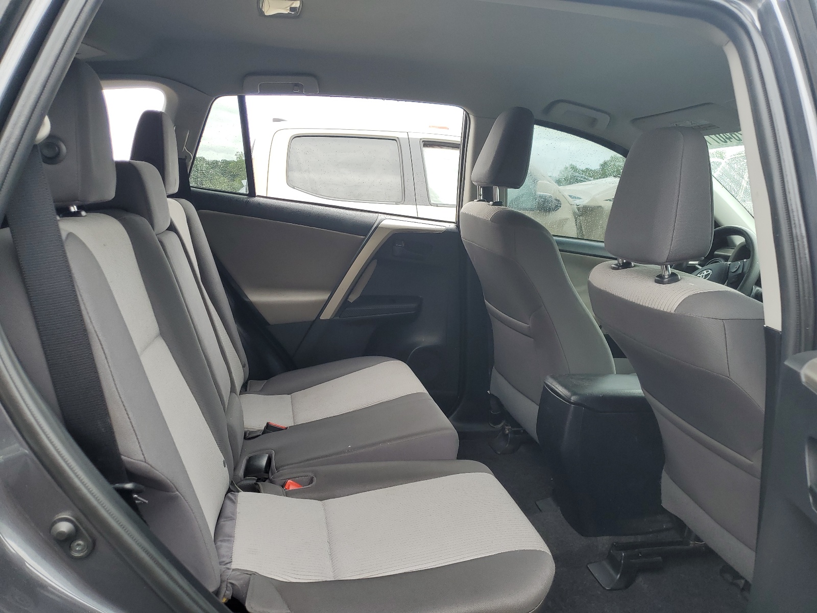 2T3BFREV2FW338813 2015 Toyota Rav4 Le