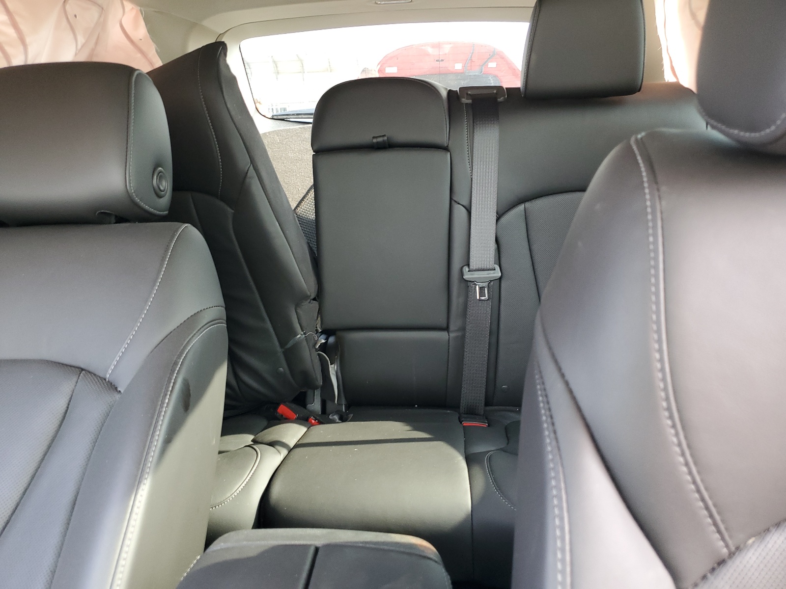 2019 Buick Envision Premium Ii vin: LRBFX4SX4KD090593