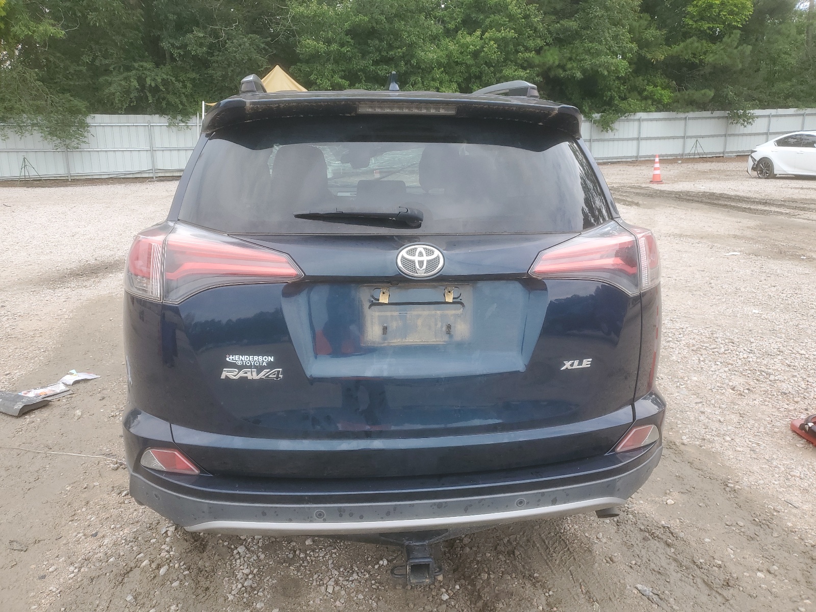 JTMWFREV5HJ720109 2017 Toyota Rav4 Xle