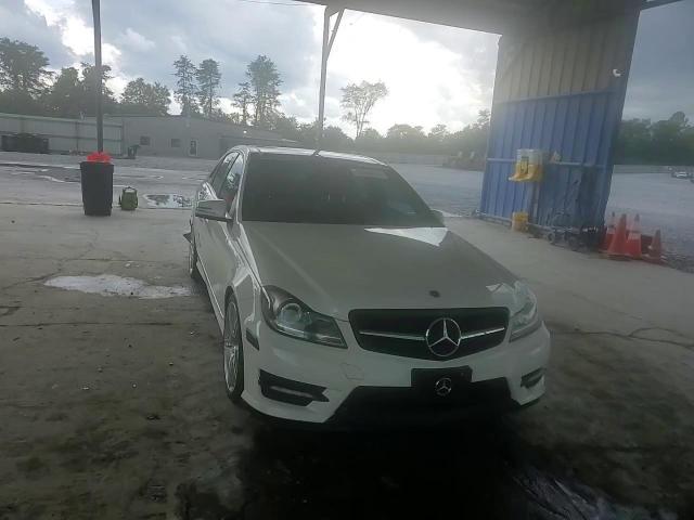 2012 Mercedes-Benz C 300 4Matic VIN: WDDGF8BB1CR235037 Lot: 62096824