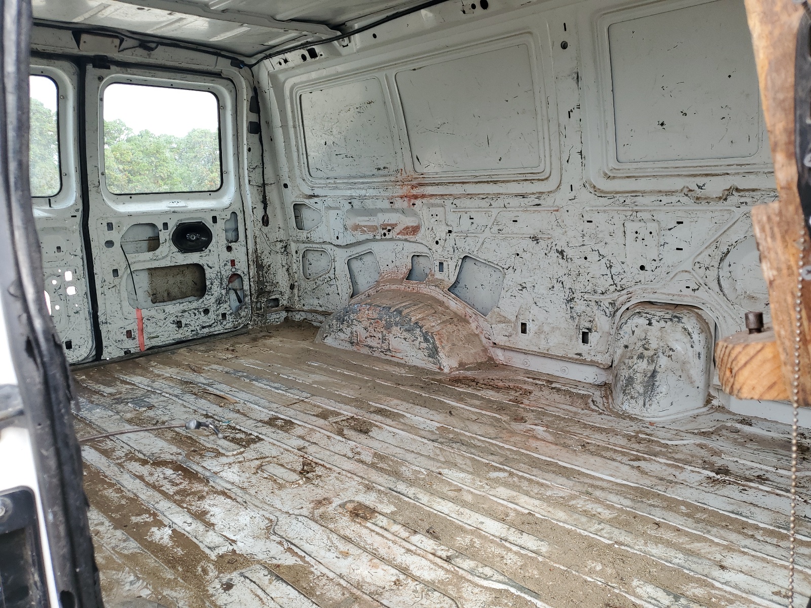 1FTFE24L7VHA51046 1997 Ford Econoline E250 Van