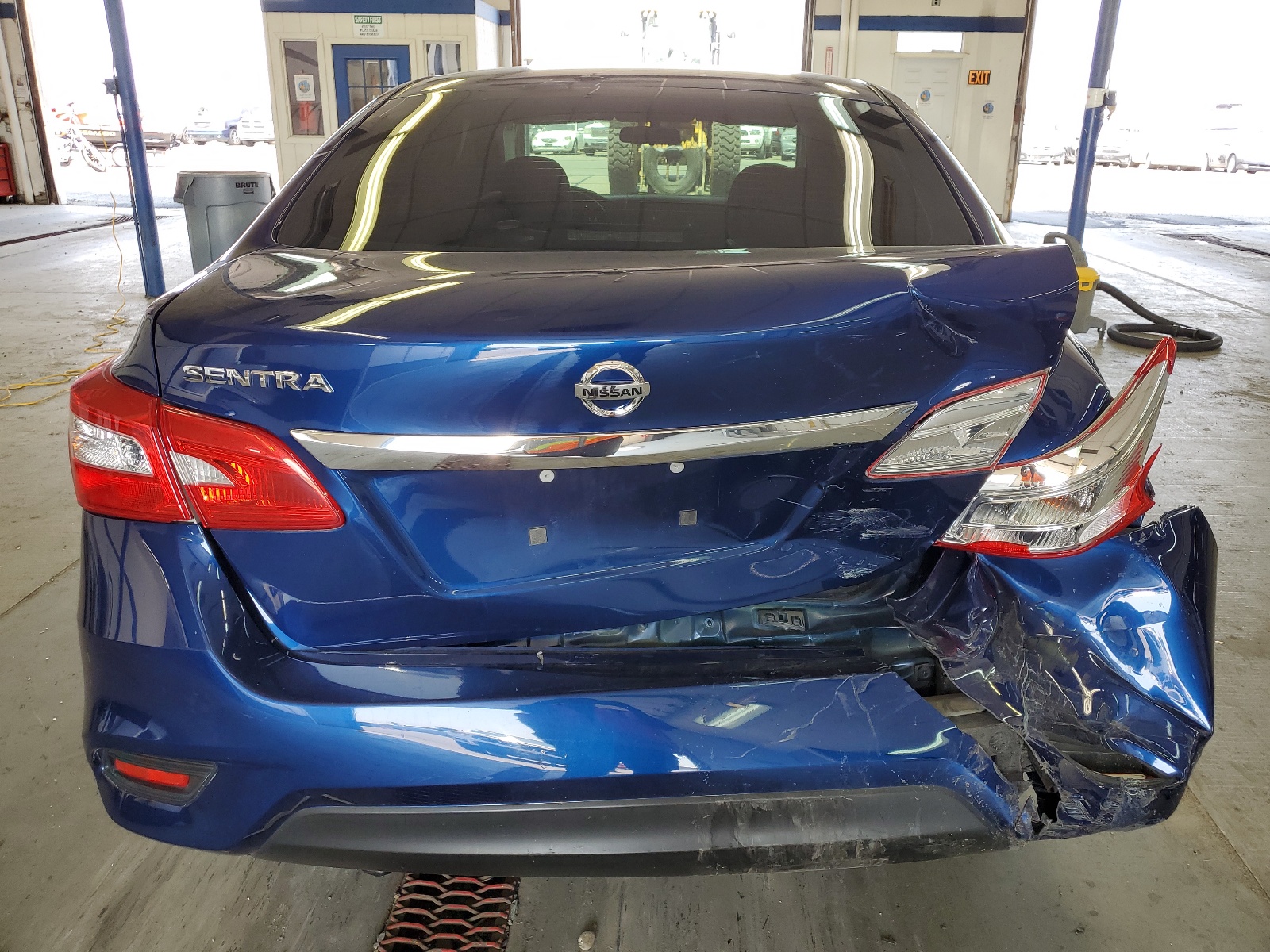 3N1AB7AP5KY205358 2019 Nissan Sentra S