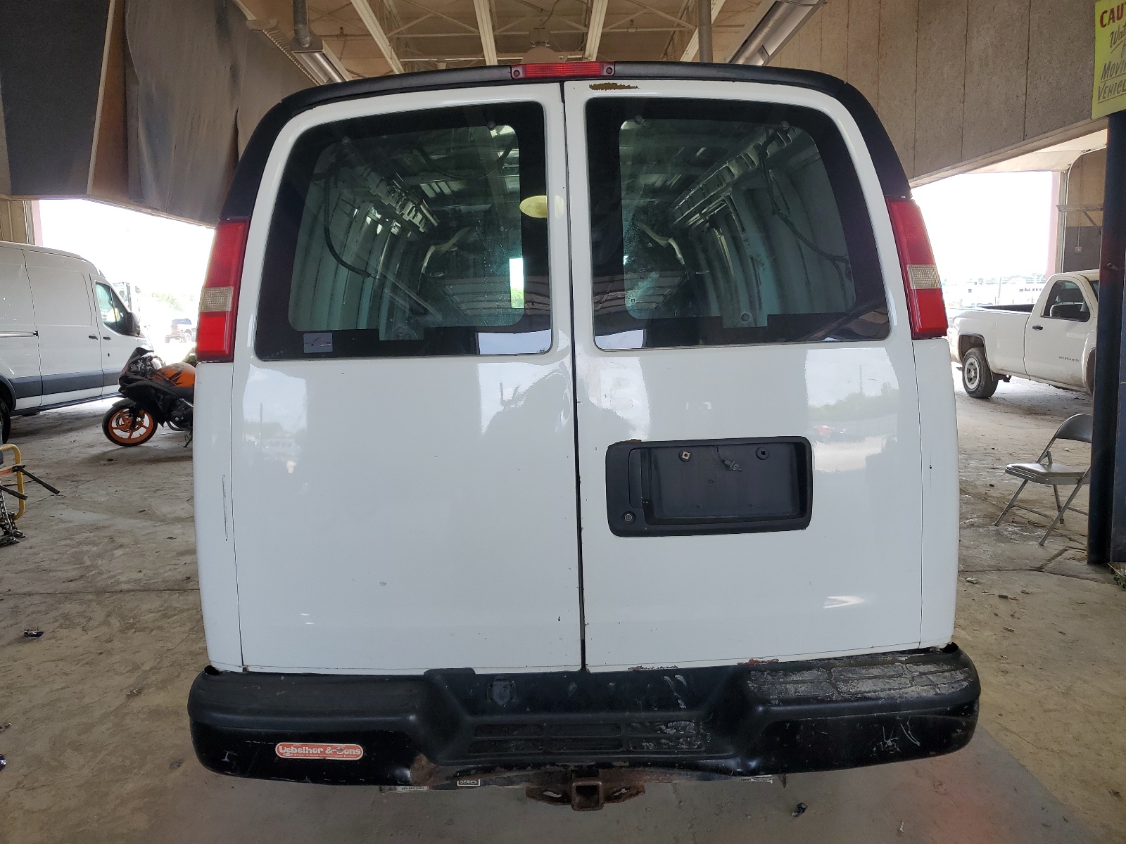 1GCUGADX8A1100143 2010 Chevrolet Express G1500